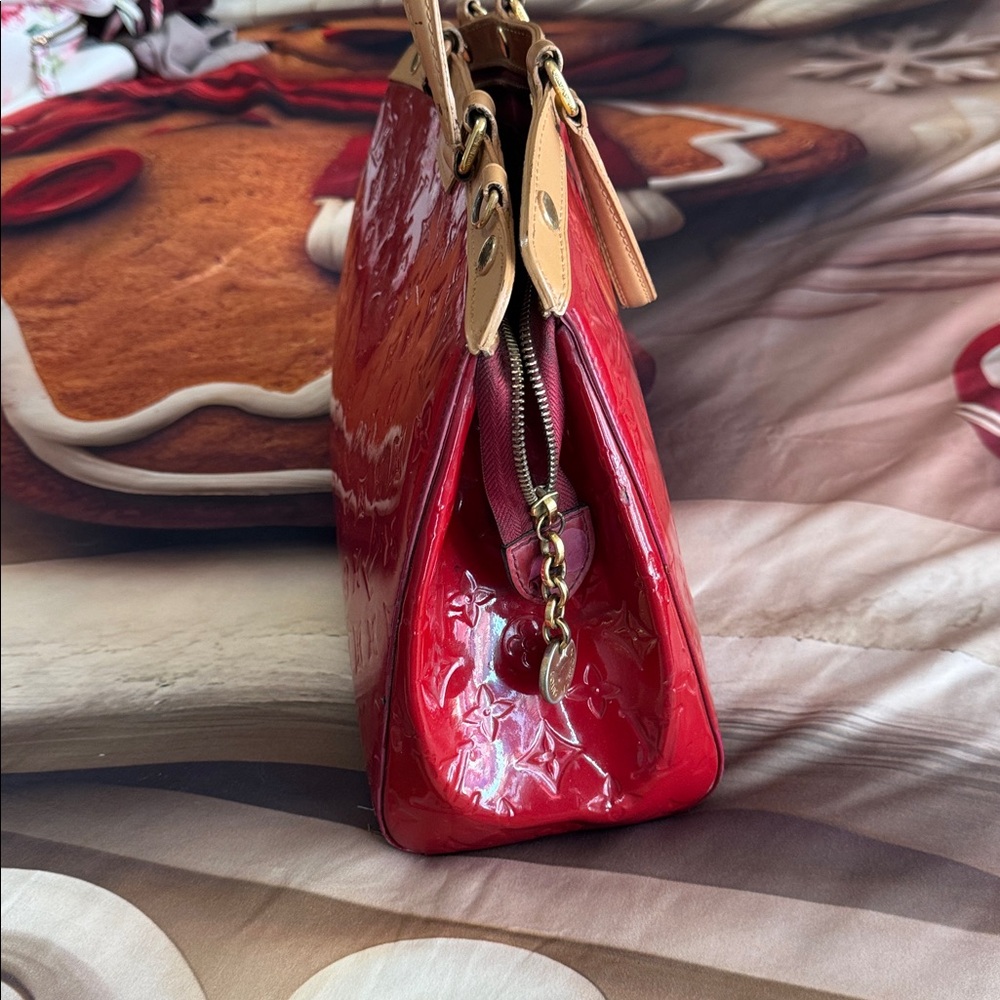 Louis Vuitton Red vernis and Tan Patent Leather Satchel - Picture 3 of 17